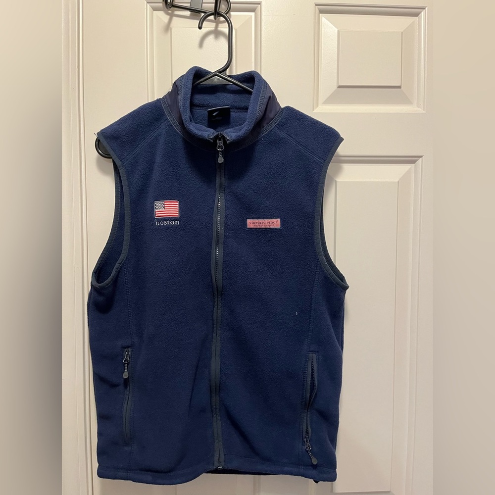 MEN’S VINEYARD VINES VEST SIZE XS